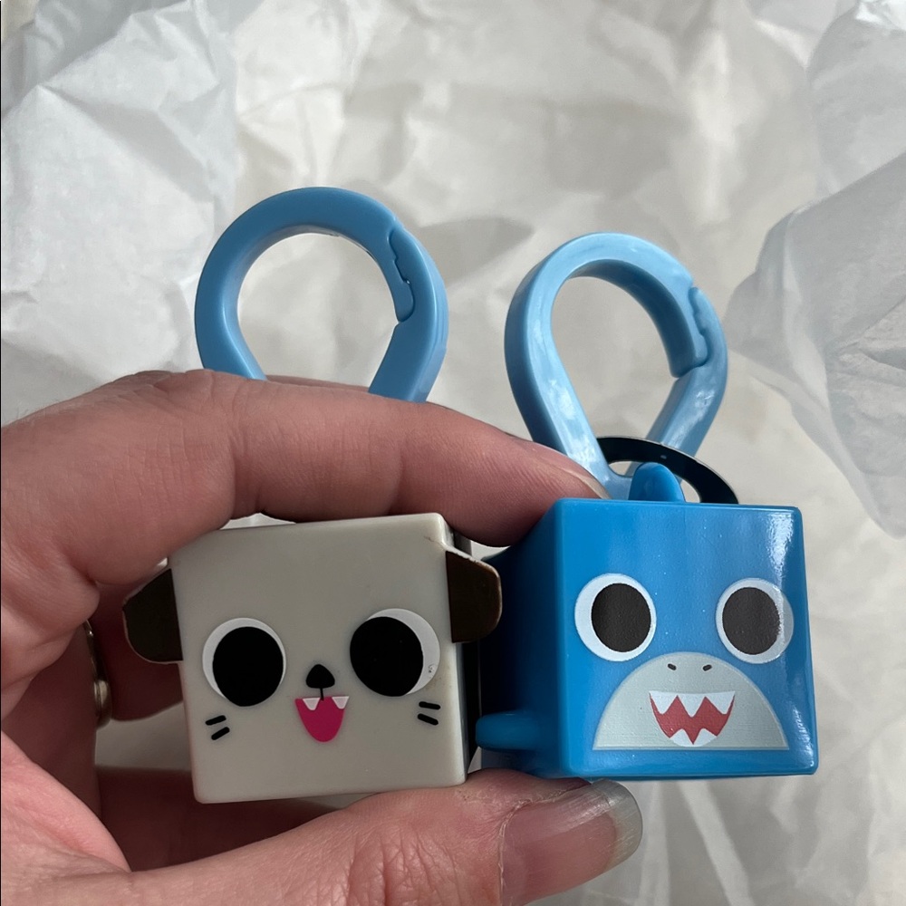 McDonald’s Pet Simulator happy meal toy